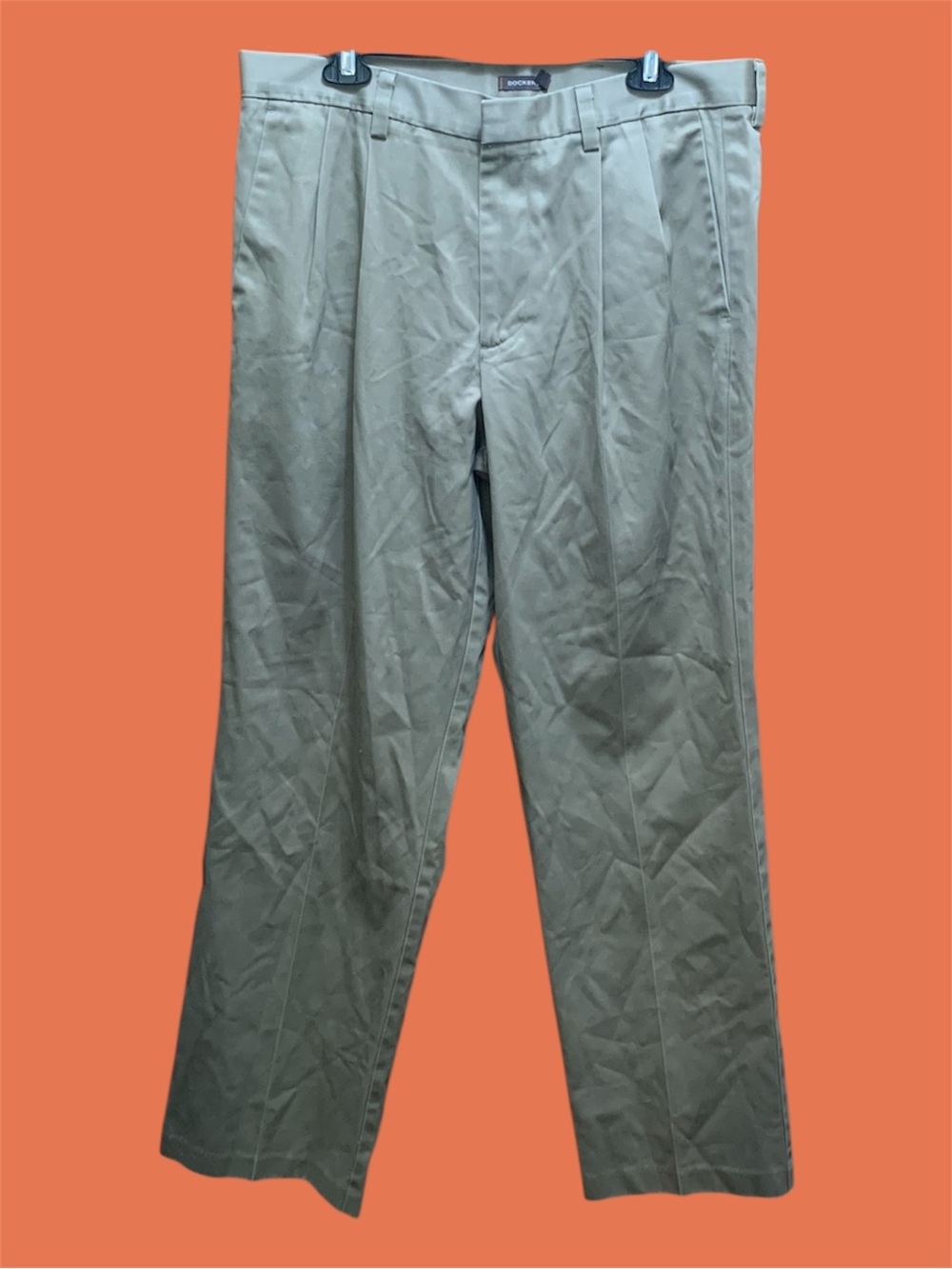 Dockers Mens Beige Pleated Front Khaki Chino Pants Dress Trousers Men’s 36x32